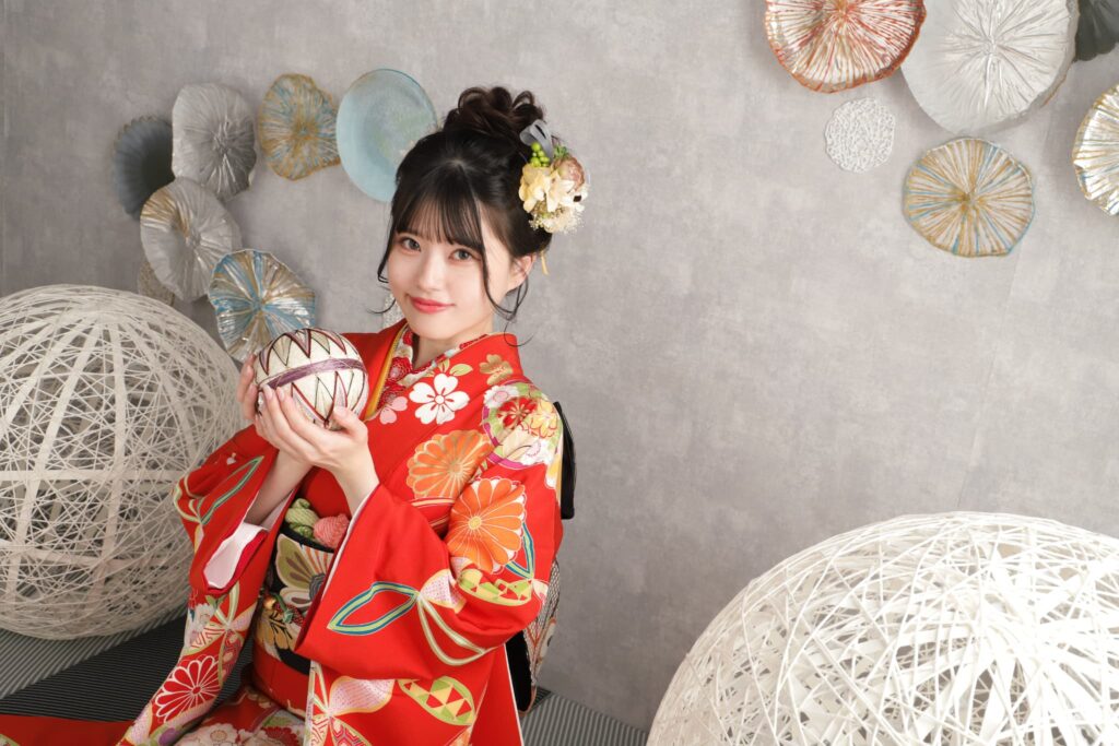 振袖前撮り(成人式)奈良市・大和郡山市・天理市_フォトスタジオワタナベ(渡辺写真館)奈良本店_振袖レンタル_撮影_まりポーズ